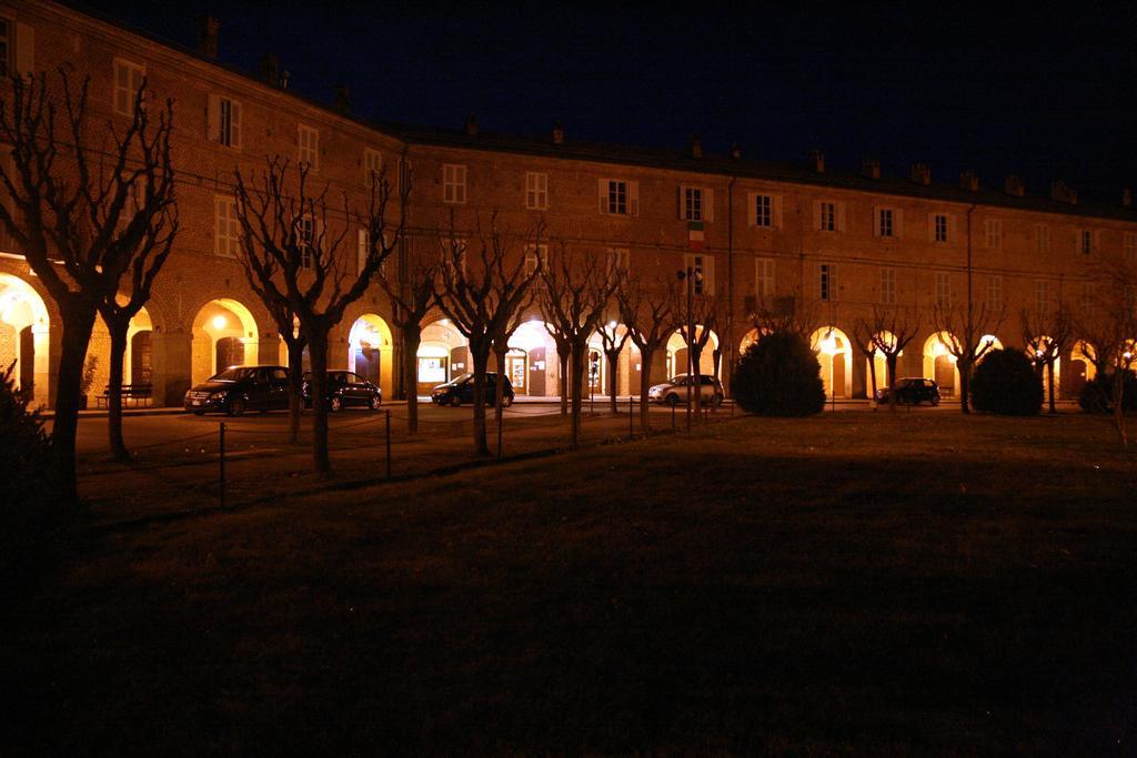 Hotel Portici Vicoforte Habitación foto